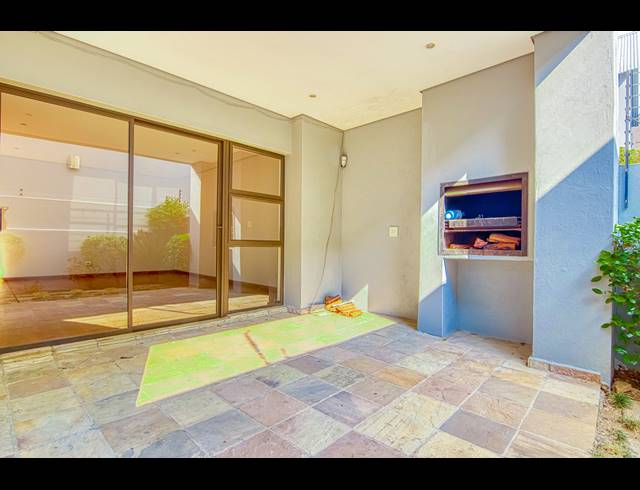3 BEDROOM DUPLEX RENTED IN BRYANSTON